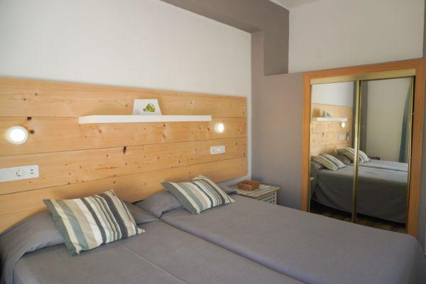 Habitación Doble económica Hostal María Eugenia Paguera Habitación Doble económica Hostal María Eugenia Paguera